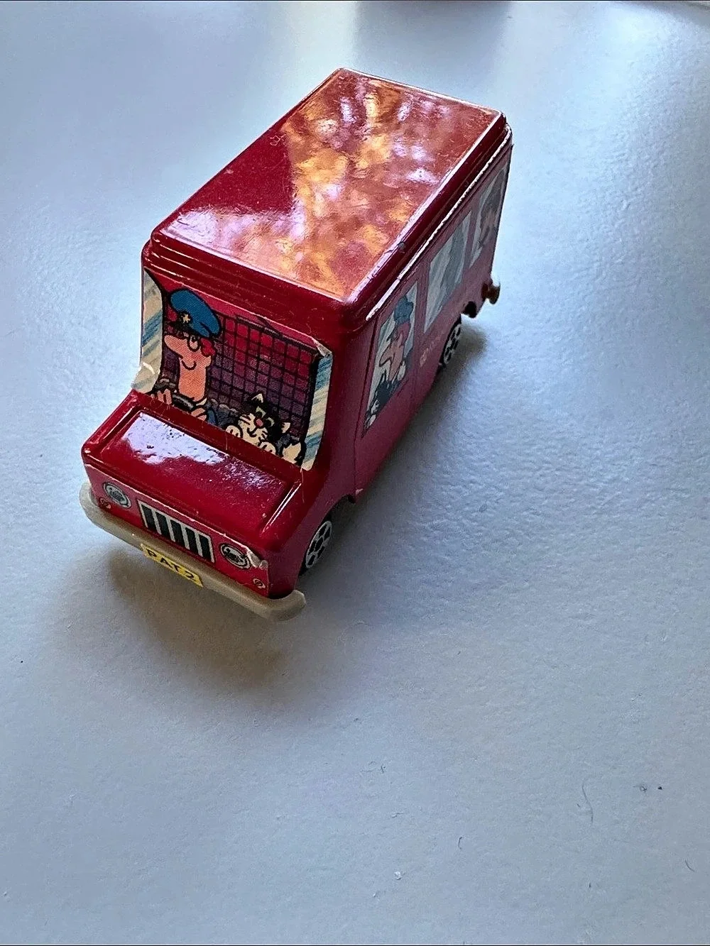 Ertl Royal Mail Post Bus Toy Red & White